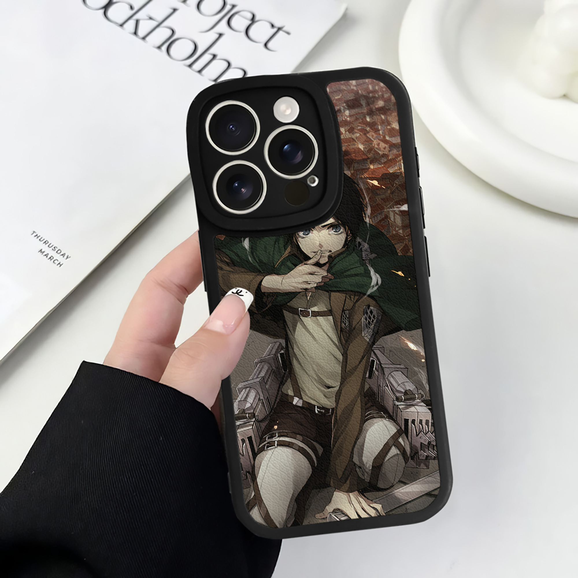 （画像用） 進撃の巨人 Attack on Titan 【iPhone 16シリーズ対応】シリコンスマホケース（レザー調） 材質：シリコン